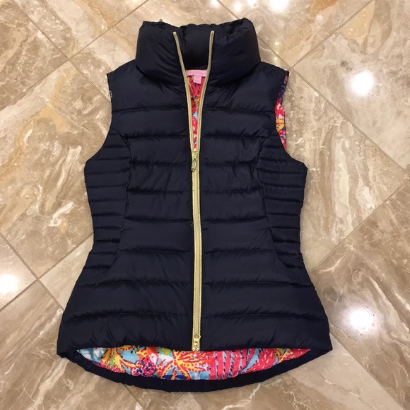 Lilly Pulitzer Allie packable navy vest - Picture 2 of 6